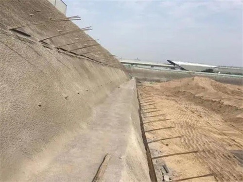 彝良河道边坡加固